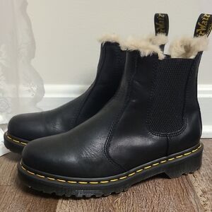Dr. Martens 2976 Leonore Fur Lined Chelsea Boots
